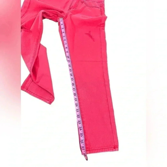 YMI Dream High Rise Mom Fit Ripped Distressed Red Jeans Juniors size 7 New - Picture 9 of 10